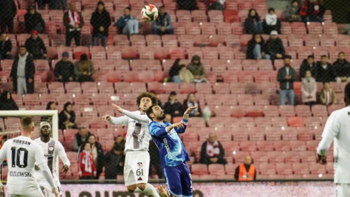 Gaziantep FK'da Burak Yılmaz açıkladı; "Futbolda büyük sıkıntı var"